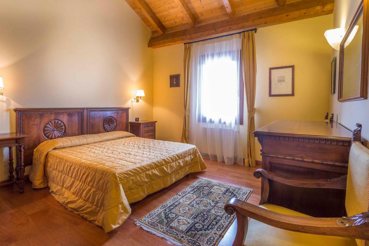 Agriturismo Tenuta Regina - Glamping Luxury Lodges And Apartments Palazzolo dello Stella Luaran gambar