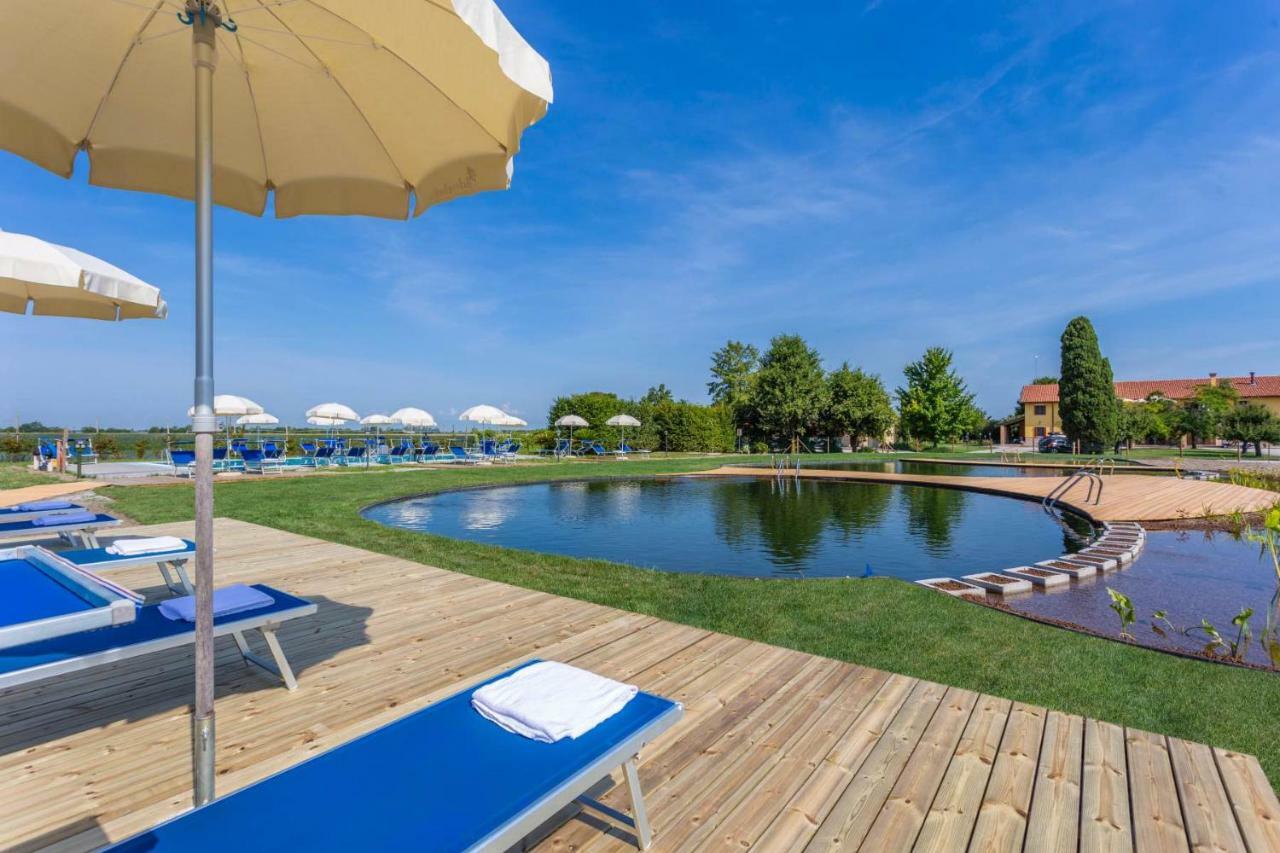 Agriturismo Tenuta Regina - Glamping Luxury Lodges And Apartments Palazzolo dello Stella Luaran gambar