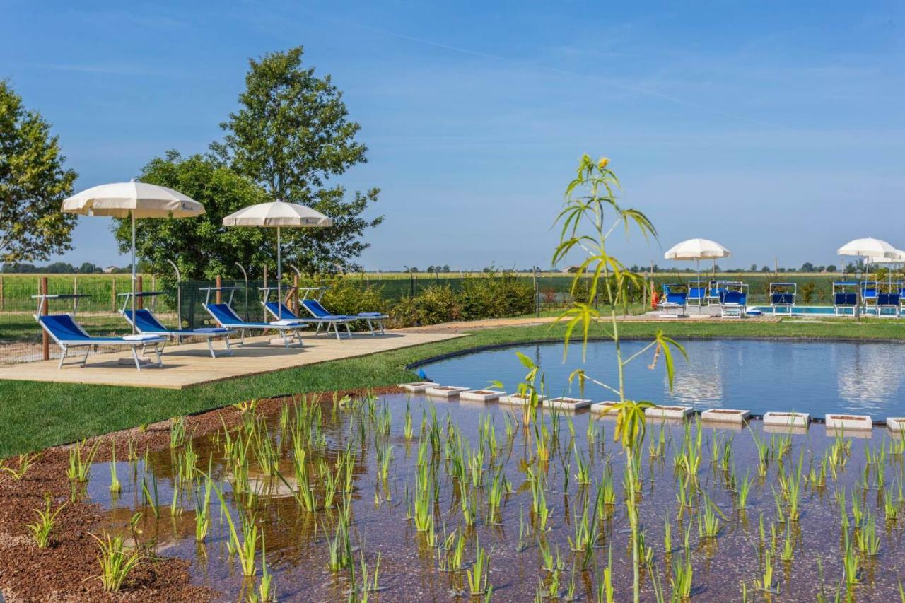 Agriturismo Tenuta Regina - Glamping Luxury Lodges And Apartments Palazzolo dello Stella Luaran gambar