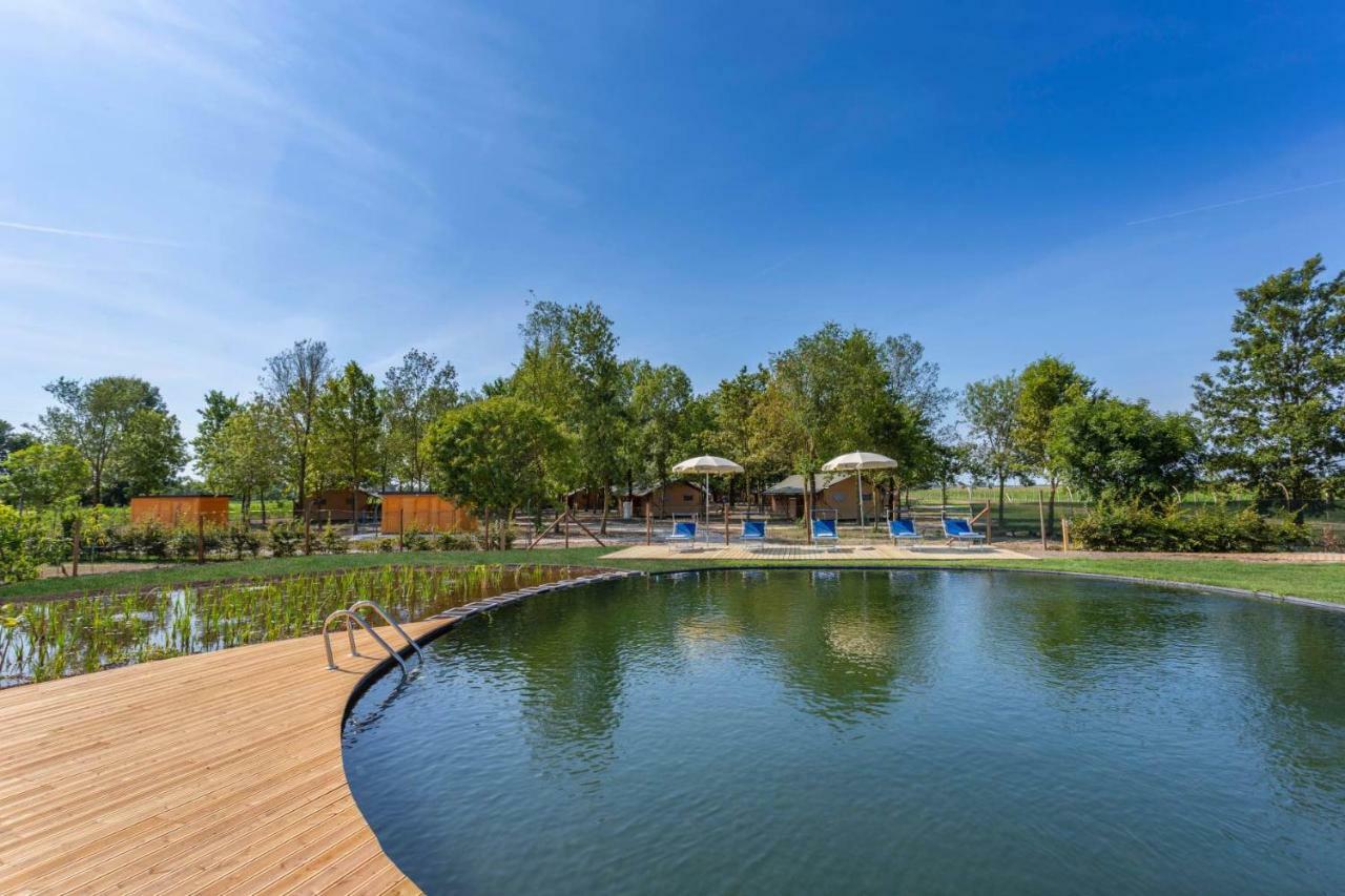 Agriturismo Tenuta Regina - Glamping Luxury Lodges And Apartments Palazzolo dello Stella Luaran gambar